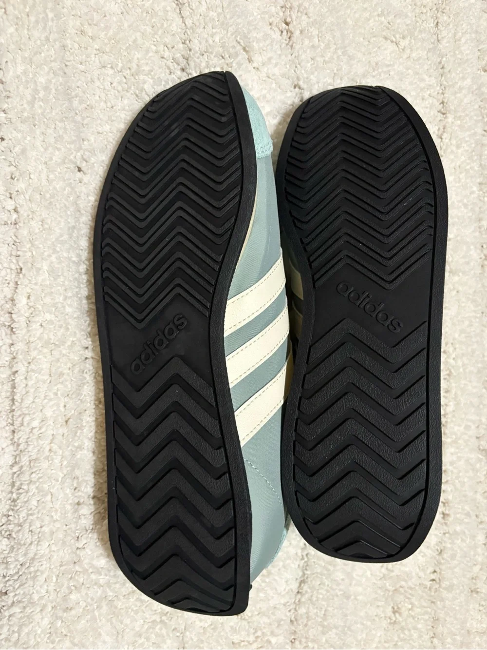 adidas Women's blue Retro Runner Sneakers - RunVista